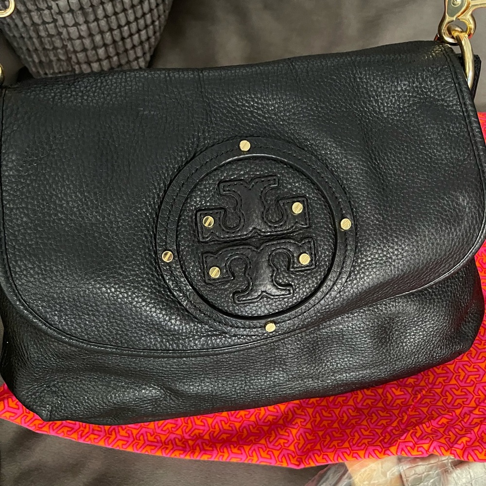 ~ SOLD~ Tory Burch Black Leather Hobo Style Bag ~π - Picture 3 of 11